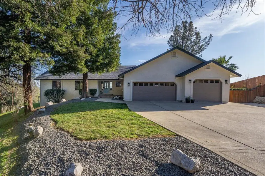 15189 Mountain Shadows Drive, Redding, CA 96001 - Image #2