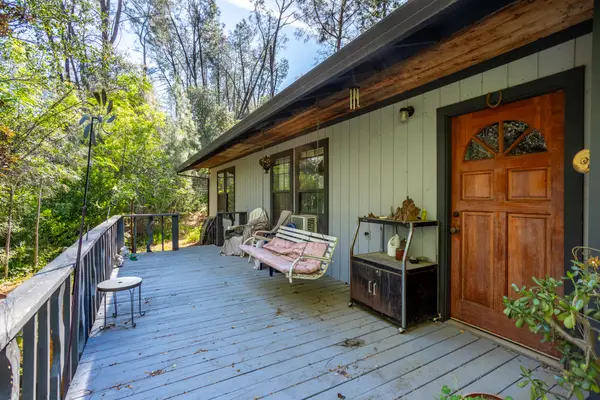 14311 Indian Acres Trail, Redding, CA 96003