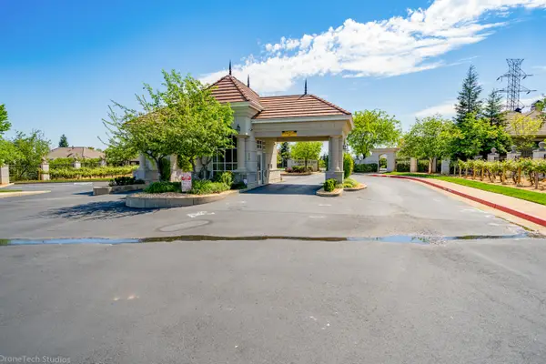 815 Santa Cruz Drive, Redding, CA 96003