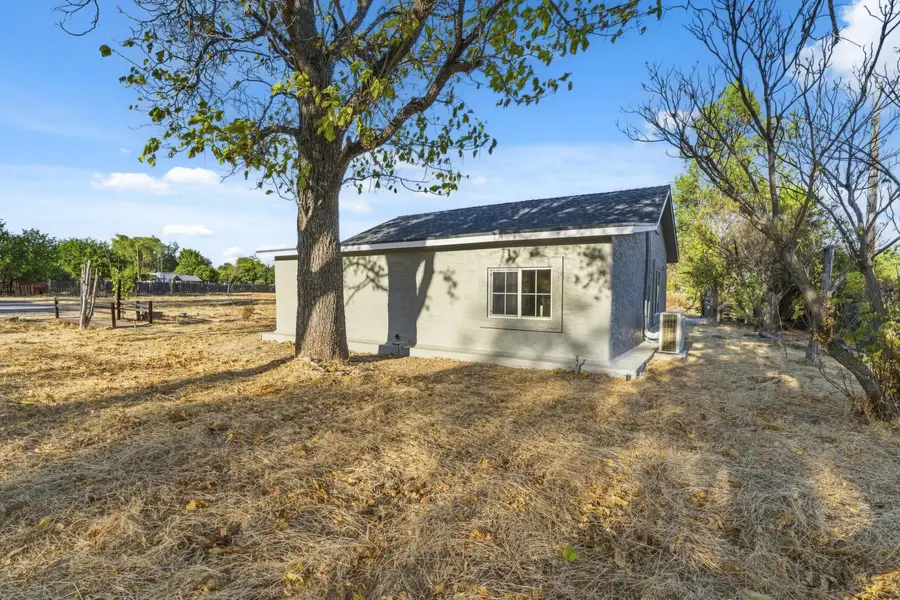 16290 Hawthorne Avenue, Anderson, CA 96007 - #2