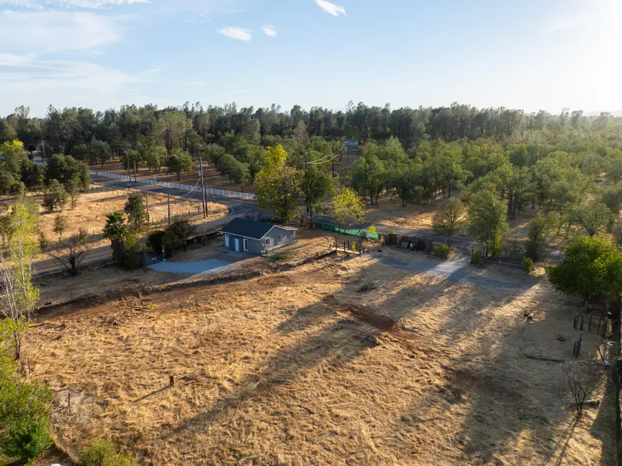 16290 Hawthorne Avenue, Anderson, CA 96007 - #3