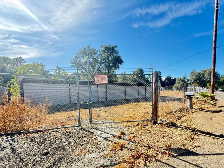 2640 Henderson Road, Redding, CA 96002 - #2