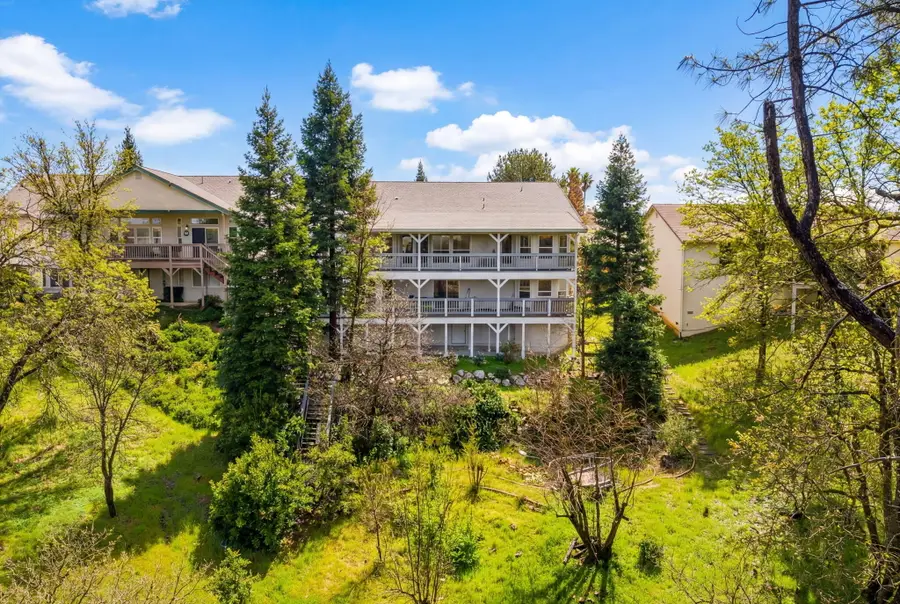 332 Franciscan Trail, Redding, CA 96003 - Image #2