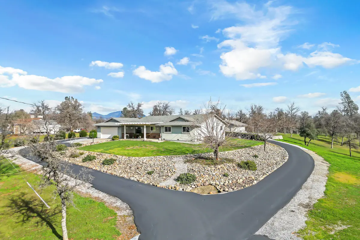 12249 Manzanoaks Drive, Redding, CA 96003 - Image #1