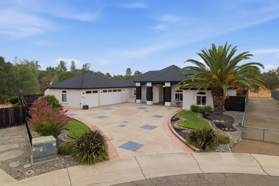 3320 Kentwood Drive, Redding, CA 96002 - #2