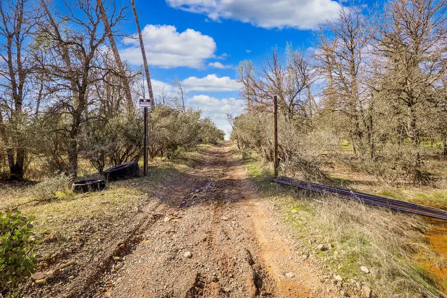 NSA Charron Lane, Redding, CA 96003 - #2