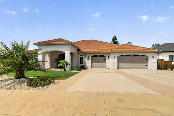 3720 Sunflower Drive, Redding, CA 96001