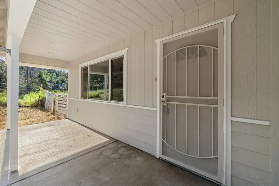 14780 Marin Drive, Redding, CA 96003 - Image #2