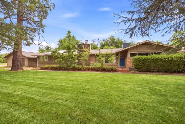 21249 Shelly Lane, Anderson, CA 96007