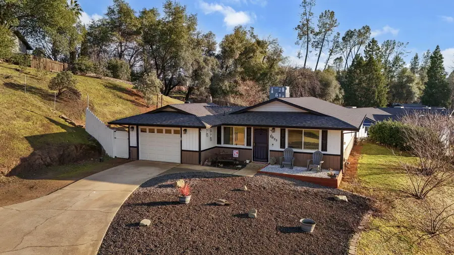 2455 Cana Drive, Shasta Lake, CA 96019 - #2