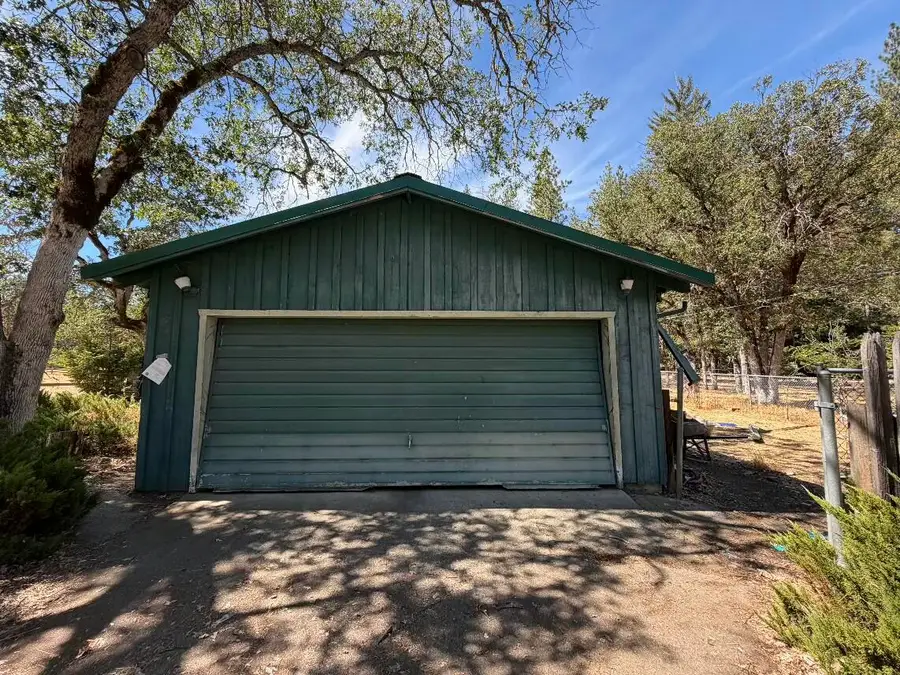 31 Landacre Road, Hayfork, CA 96041 - #2