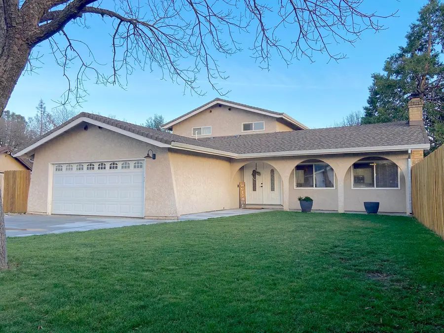 2571 Erin Lane, Redding, CA 96002 - #3