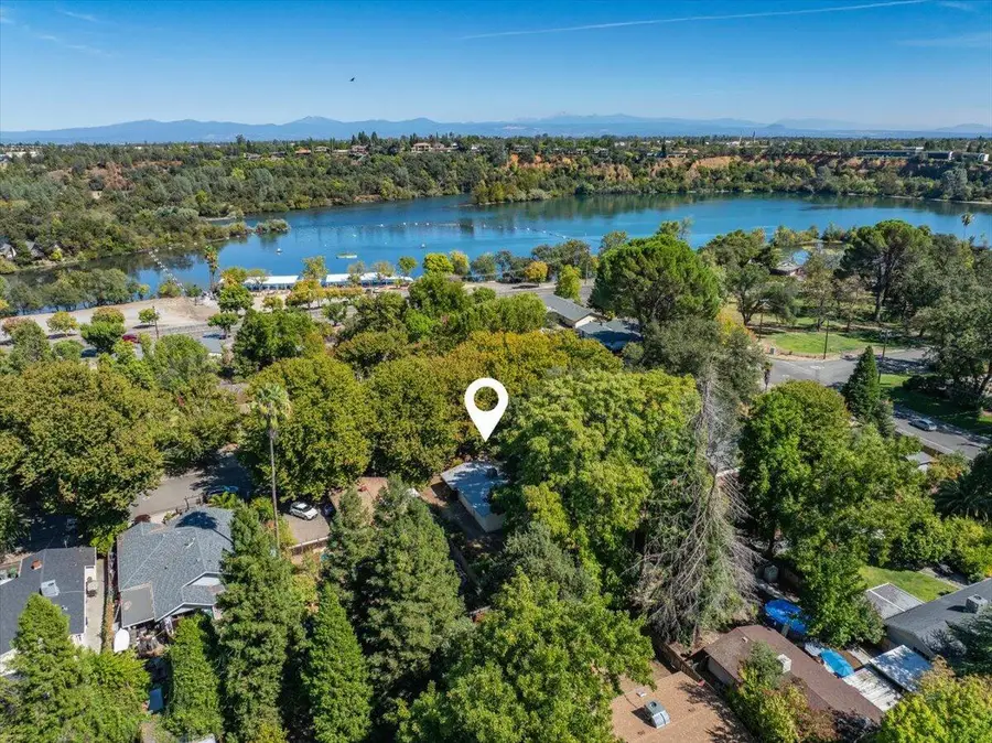 2266 Washington Avenue, Redding, CA 96001 - #2