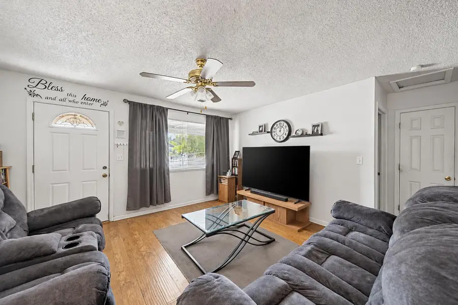 1760 Henry Avenue, Redding, CA 96001 - #3