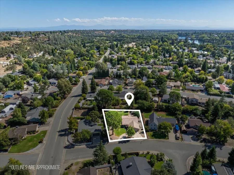 359 Aquamarine Way, Redding, CA 96003 - #3