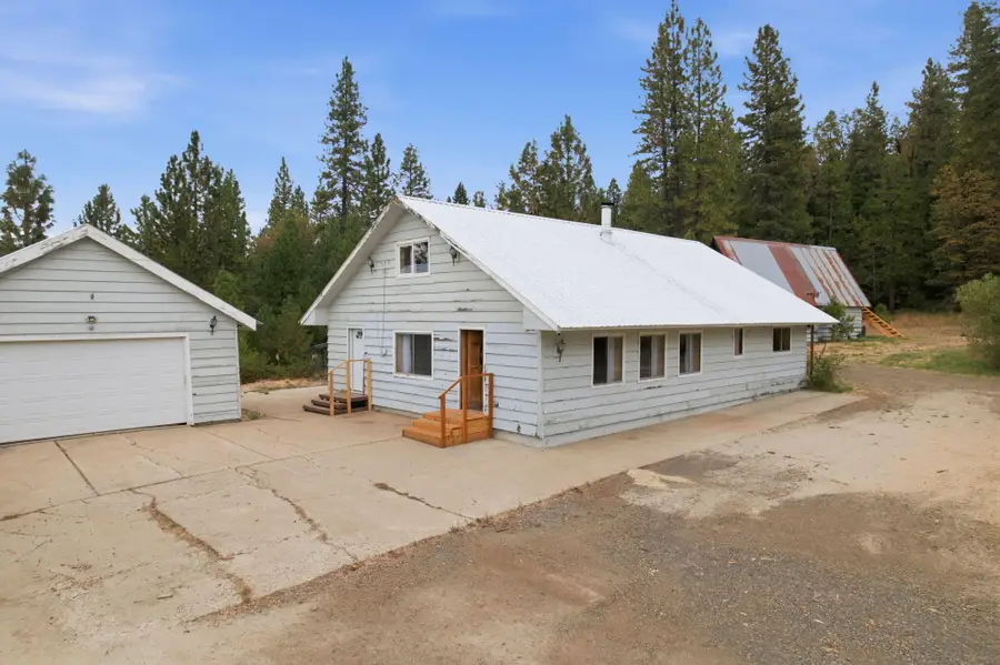 31054 Neebs Road, Montgomery Creek, CA 96065 - #2