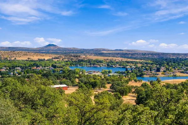 19401 Little Valley Drive, Cottonwood, CA 96022