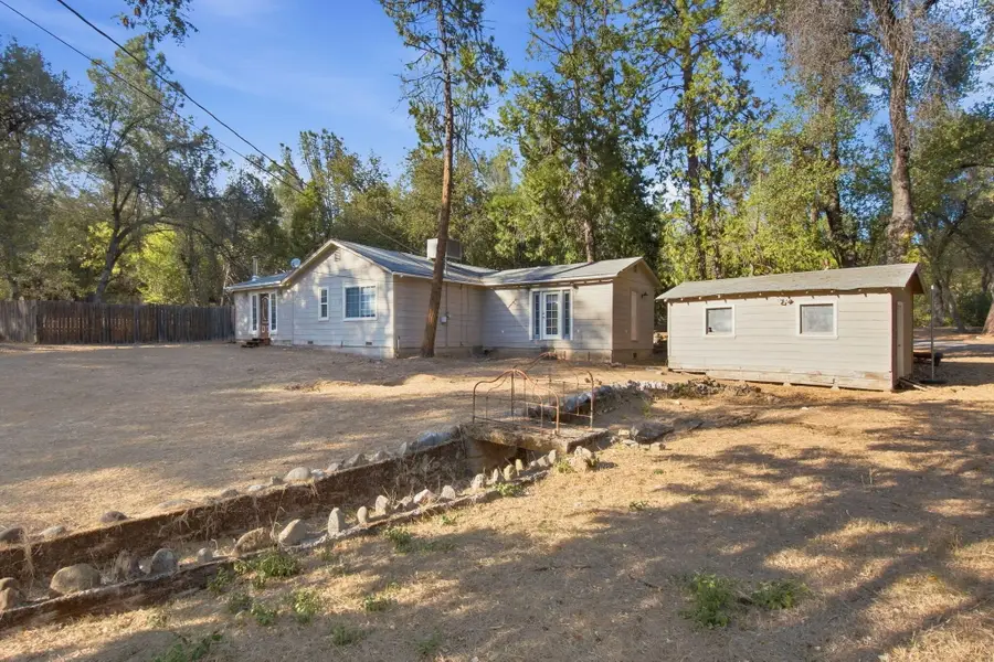 12424 Quartz Hill Road, Redding, CA 96003 - #2