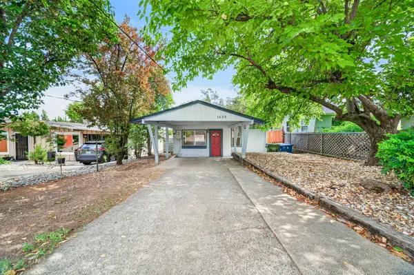 1625 Oak Street, Redding, CA 96001