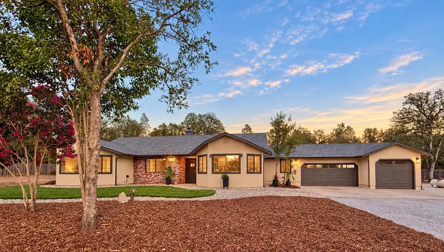 12851 Old Oregon Trail, Redding, CA 96003 - #2