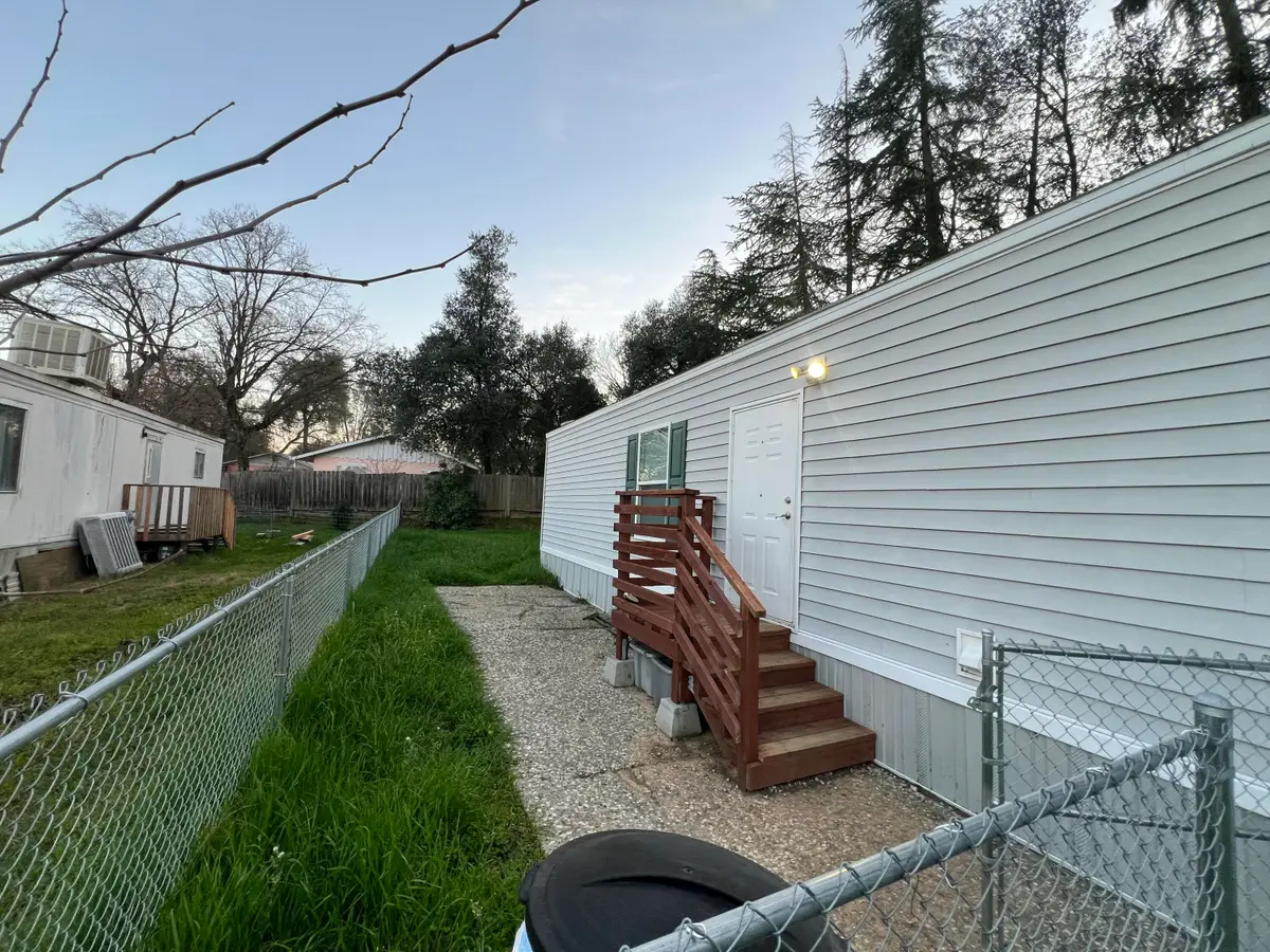 2200 Jewell Lane, Redding, CA 96001 - #1