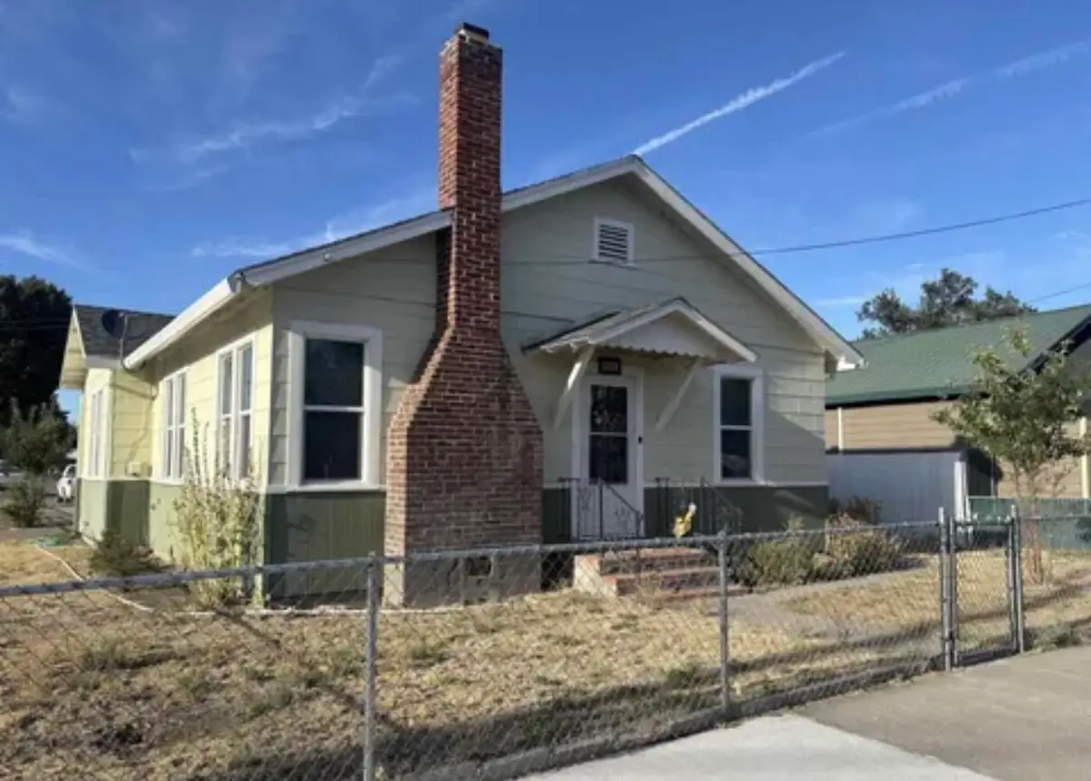 300 E Modoc Street, Alturas, CA 96101 - #1