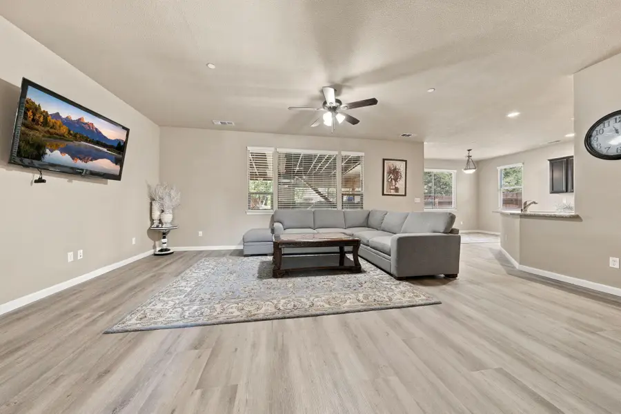 3504 Humbug Drive, Anderson, CA 96007 - #3
