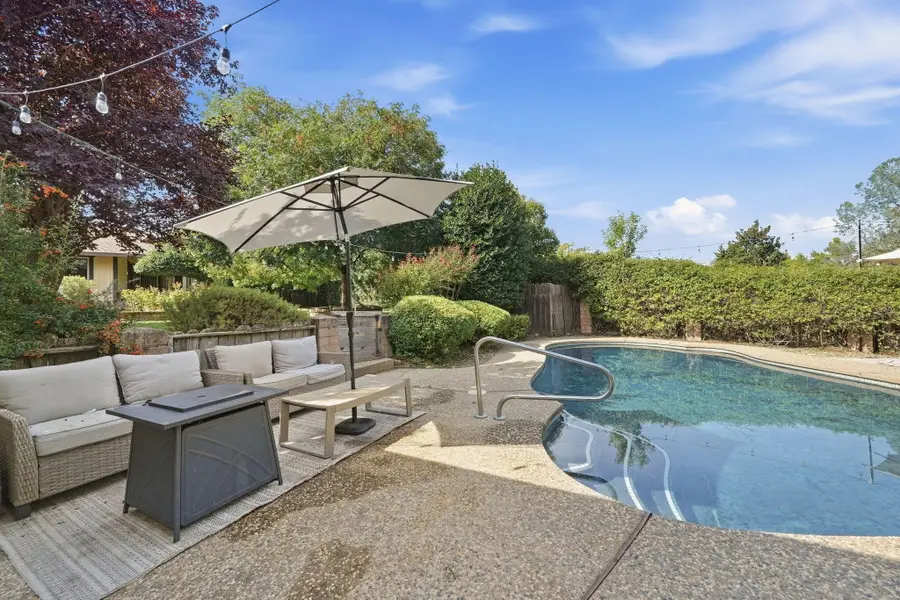 856 Cardiff Court, Redding, CA 96003 - #3