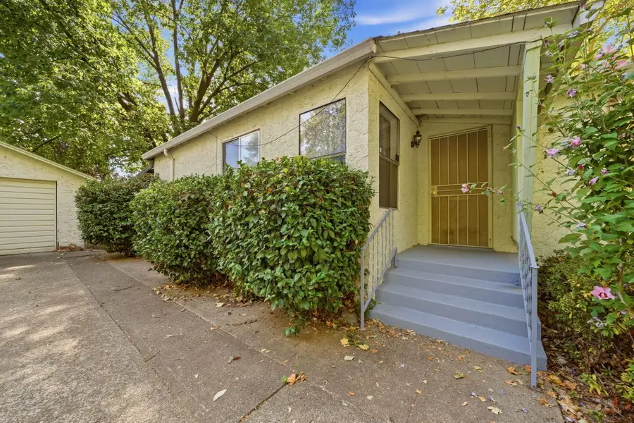 705 Loma Street, Redding, CA 96003 - #2