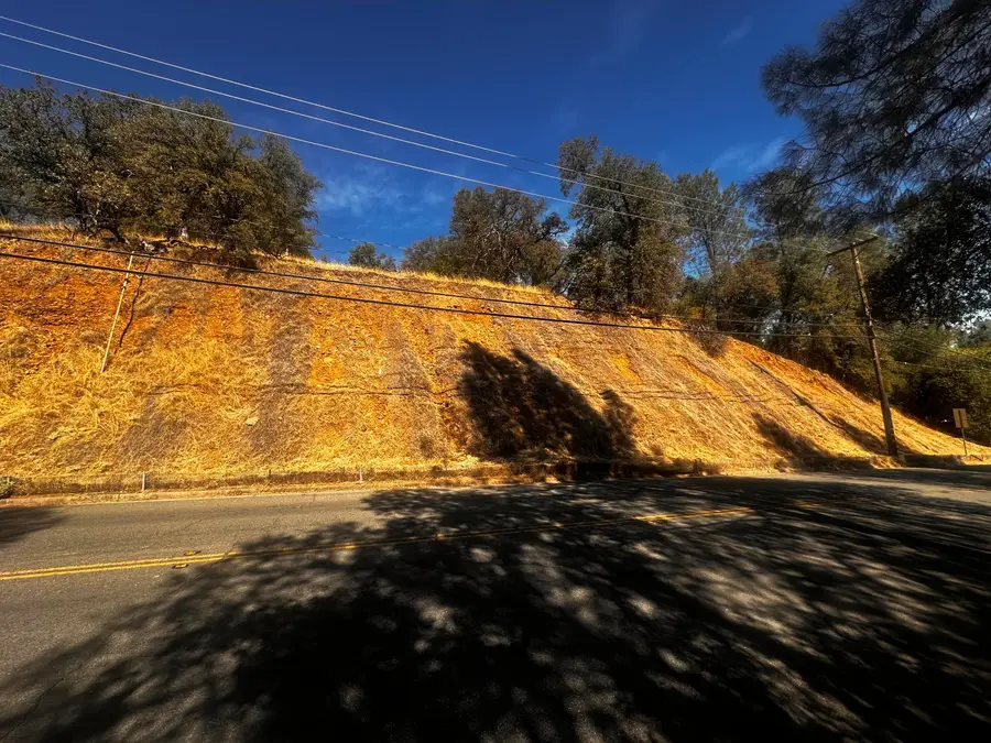 2380 Howard Drive, Redding, CA 96001 - #3