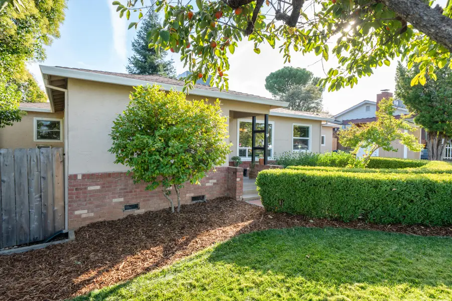 3415 Sunset Drive, Redding, CA 96001 - #3