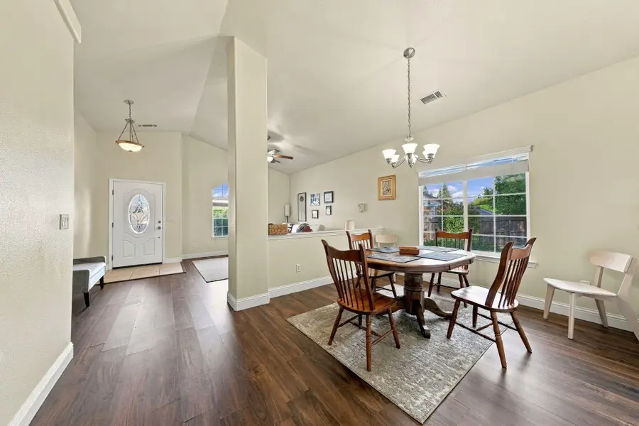 4561 Quinton Drive, Redding, CA 96001 - #3