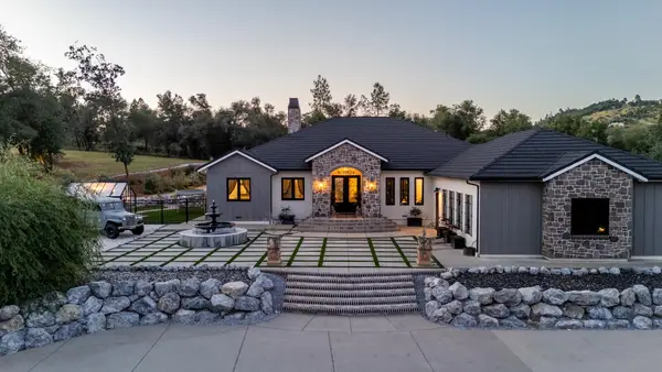 19324 Natalie Way, Redding, CA 96003