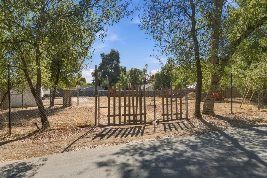 2115 Jewell Lane, Redding, CA 96001 - #2