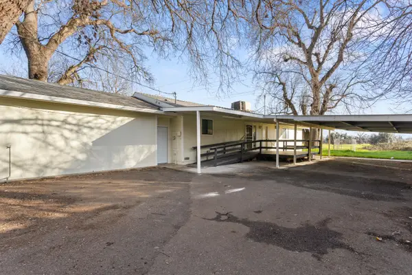 19233 W Niles Lane, Redding, CA 96002