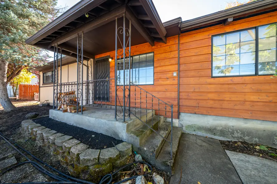 56 1st Avenue, Lewiston, CA 96052 - #2