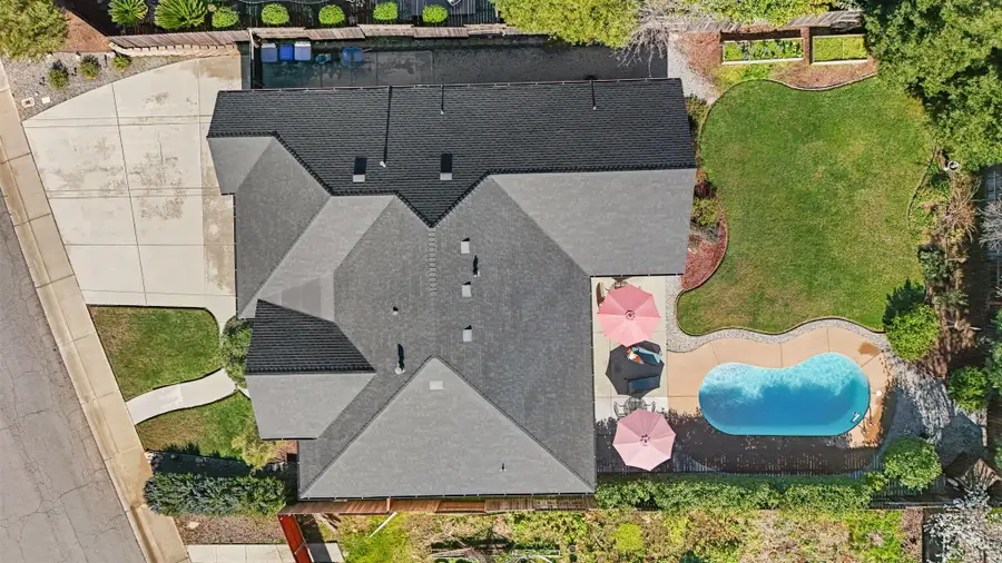 547 Casa Buena Street, Redding, CA 96003 - #2