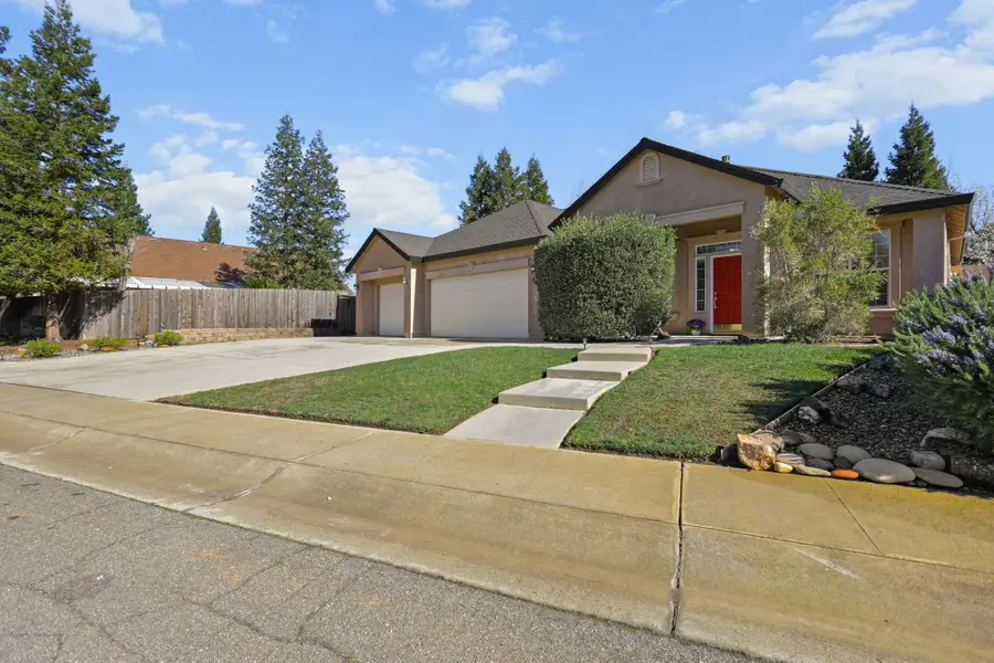 547 Casa Buena Street, Redding, CA 96003 - #3