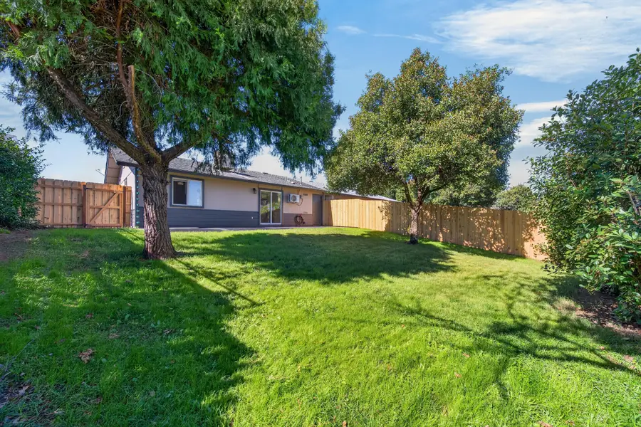 1903 Spruce Circle, Anderson, CA 96007 - #3