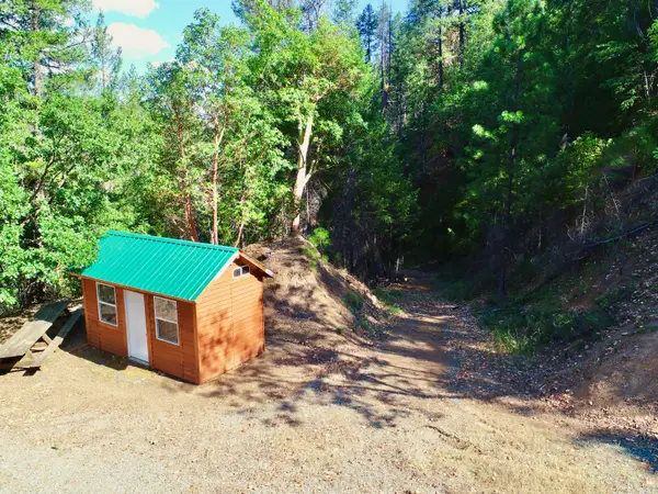 3380 Dutch Creek Road, Junction City, CA 96048