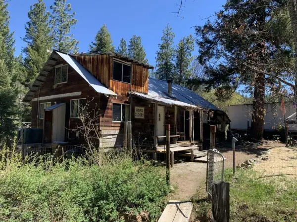 360 Whispering Pines Drive, Hayfork, CA 96041