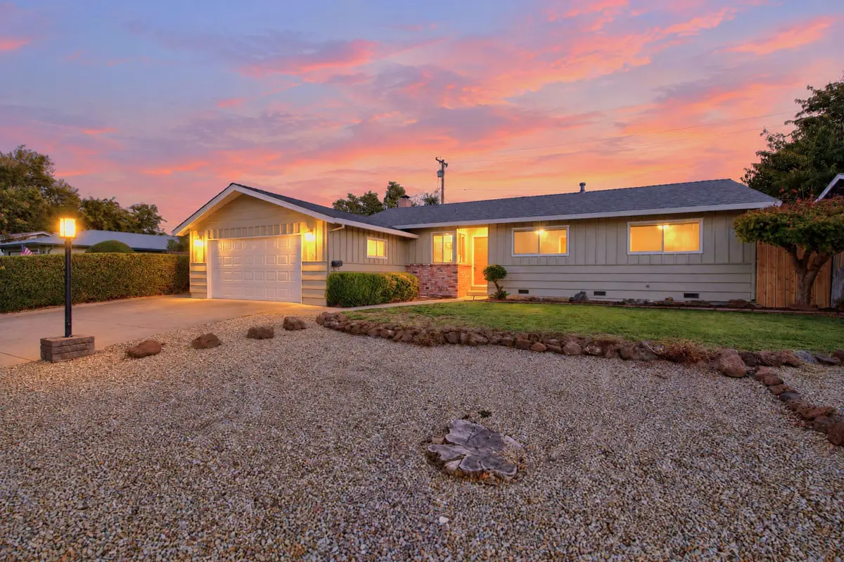 2069 Meadowbrook Drive, Redding, CA 96001 - #1