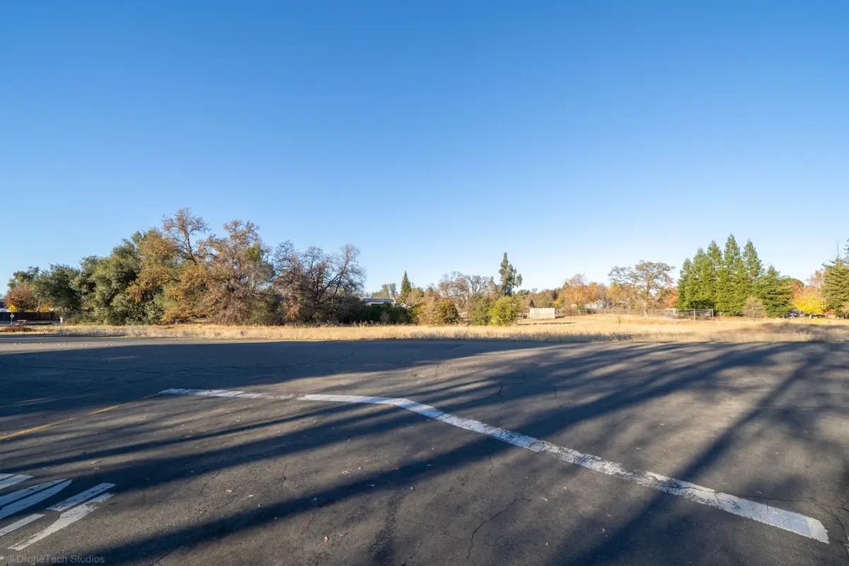 7587 Fiesta Way, Redding, CA 96002 - #1