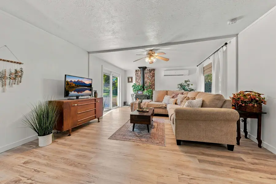 1373 Diamond Street, Anderson, CA 96007 - #3