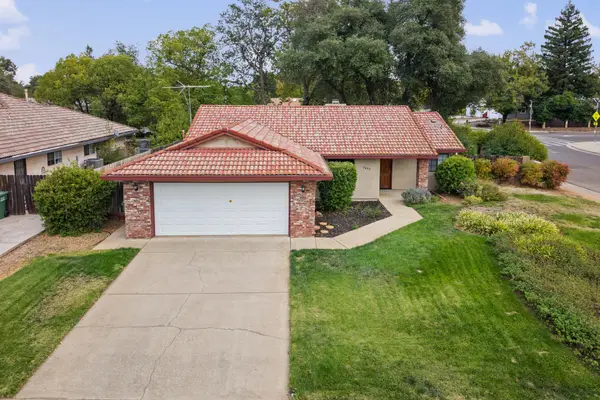3697 Sunwood Drive, Redding, CA 96002