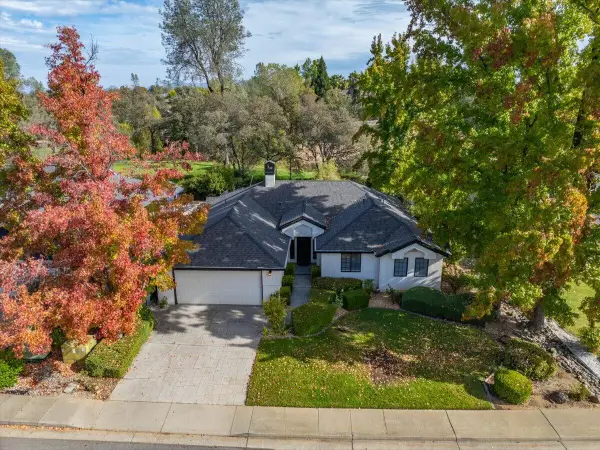 1717 Gold Hills Drive, Redding, CA 96003