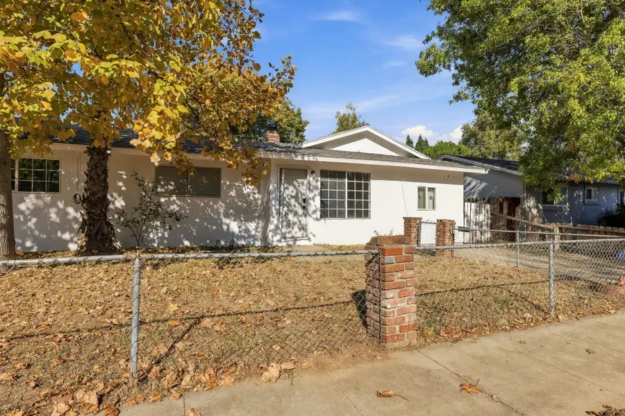3235 Aster Street, Anderson, CA 96007 - #2