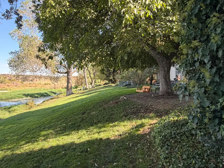 20220 Whispering Water Lane, Anderson, CA 96007 - #3