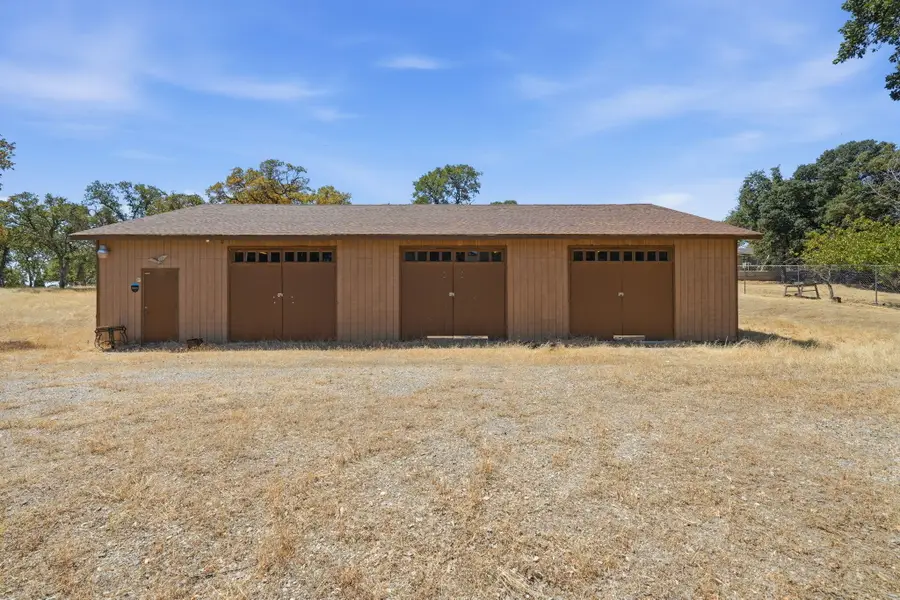 21445 Wilcox Road, Red Bluff, CA 96080 - #3
