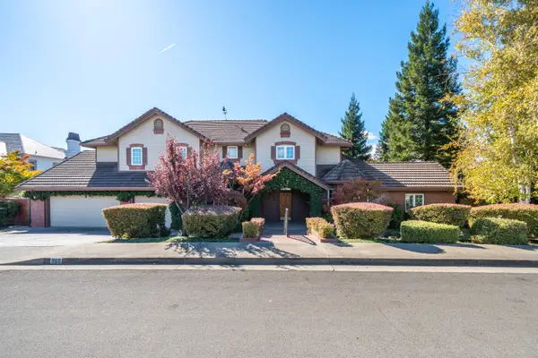 960 River Bend Road, Redding, CA 96003